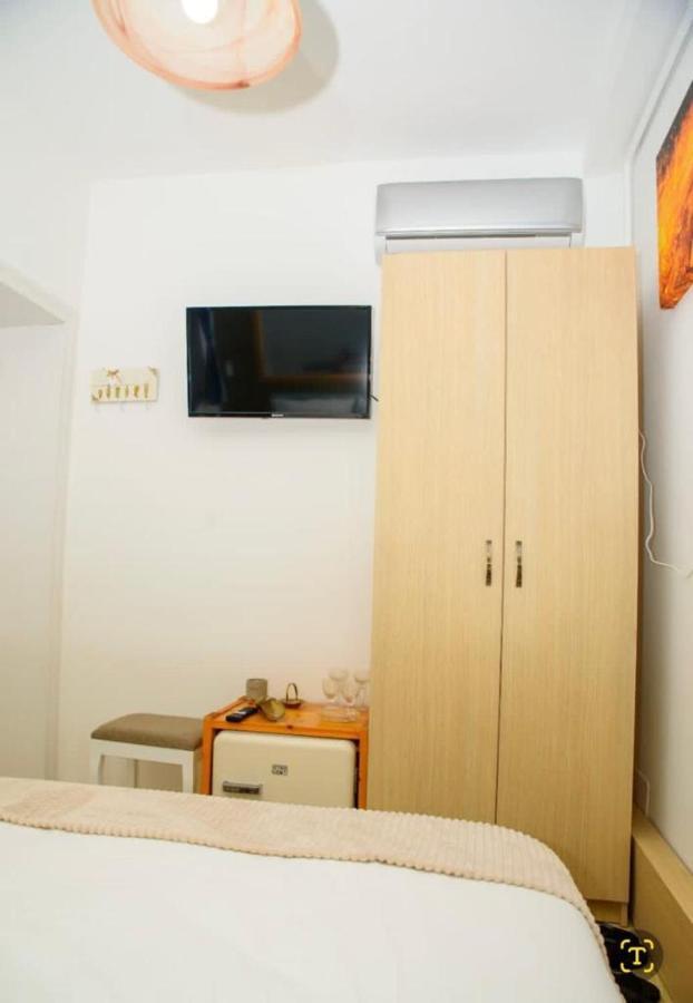 Bistro Centru Vechi Craiova Hotel Ngoại thất bức ảnh